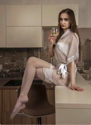 проститутка Виалета, 26, Омск